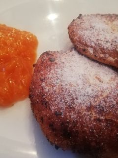 Szirnyiki (orosz túrófánk) recept fotója