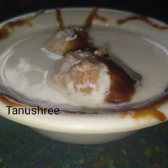 Dahi vada A picture of Dahi vada.