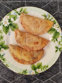 Una foto de Empanadillas de plátano y chocolate