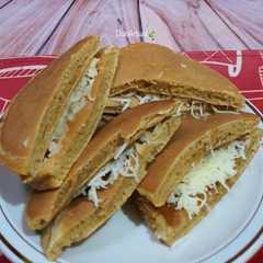 A picture of DORAYAKI UBI CILEMBU Isi Keju🧀.