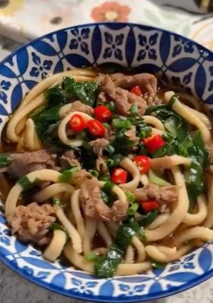 A picture of Beef Noodle Soup.