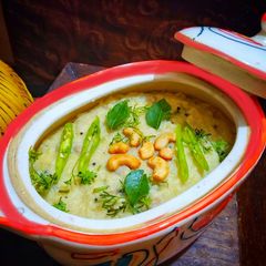 A picture of Rava pongal.