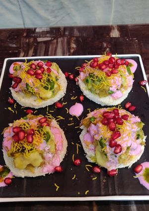 A picture of Cheesy samosa bites chaat.