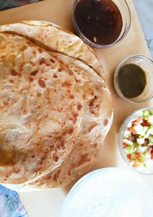 A picture of Aloo Ke Parathey.
