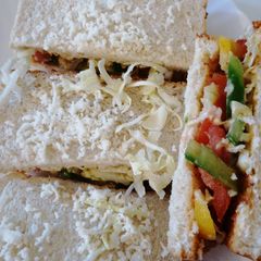 A picture of Peri peri veg sandwich.