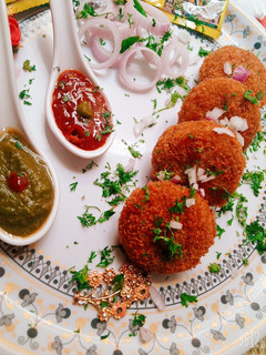 मसाला ब्रेड पोहा कबाब(masala bread poha kabab recipe in hindi) रेसिपी मुख्य फोटो