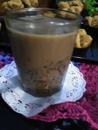 Langkah Mudah untuk Membikin Resep Es capucinno cincau ala ala yang Bikin Ngiler Anti Ribet, Bikin Ngiler