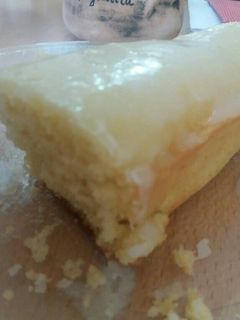 Una foto de Budín de limón y naranja con glace