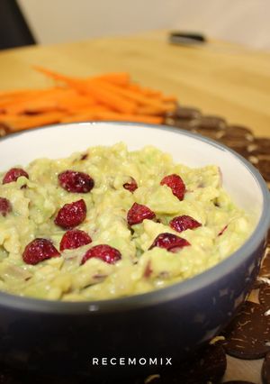 Una foto de Guacamole con mango y arándanos con Thermomix