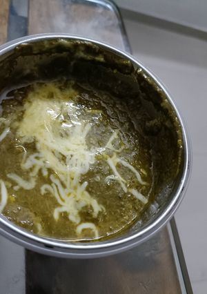 पालक पनीर (palak paneer recipe in Hindi) रेसिपी मुख्य फोटो