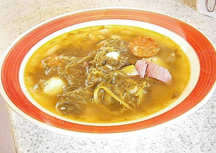 Caldo gallego