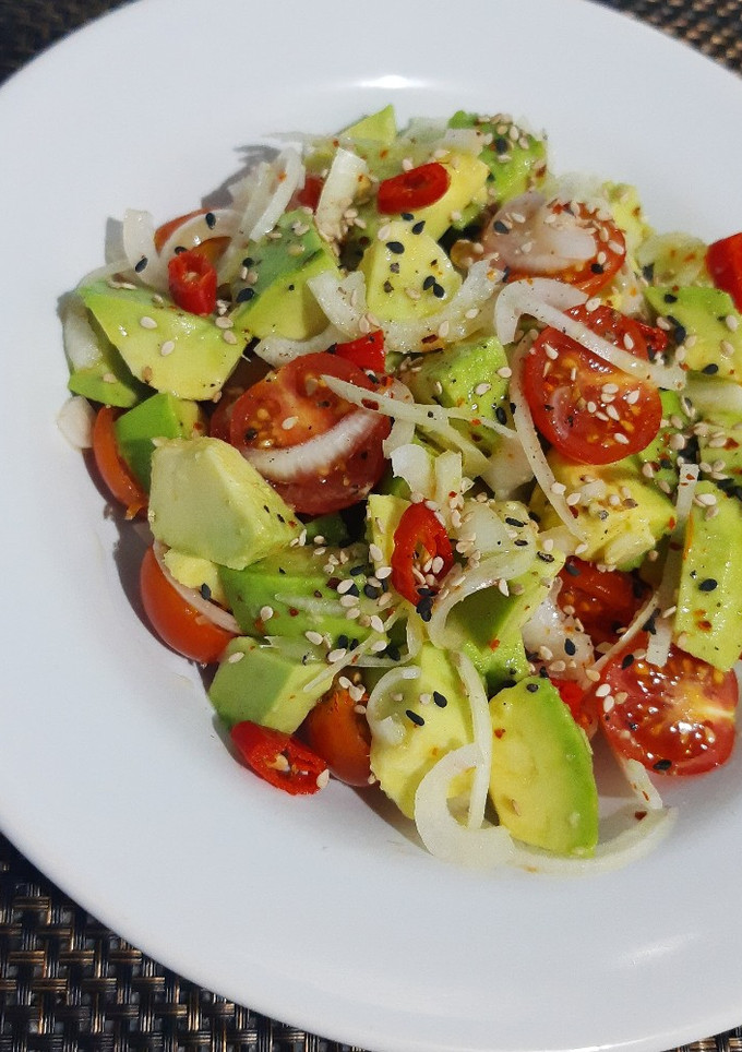 Una foto de Ensalada de Palta 👩🏻‍🍳