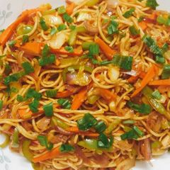 A picture of Schezwan Noodles.