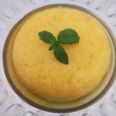 A picture of Custard and rava pudding.