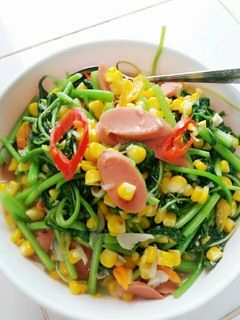 Foto resep Bayam tumis sosis