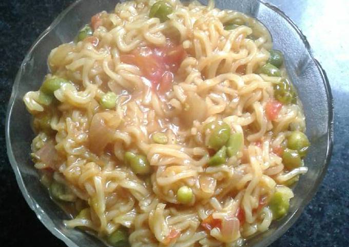 Buttery vegetable maggie with tangy flavour recipe main photo