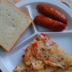 Best and easiest way of making breakfast 😜 A picture of Best and easiest way of making breakfast 😜.