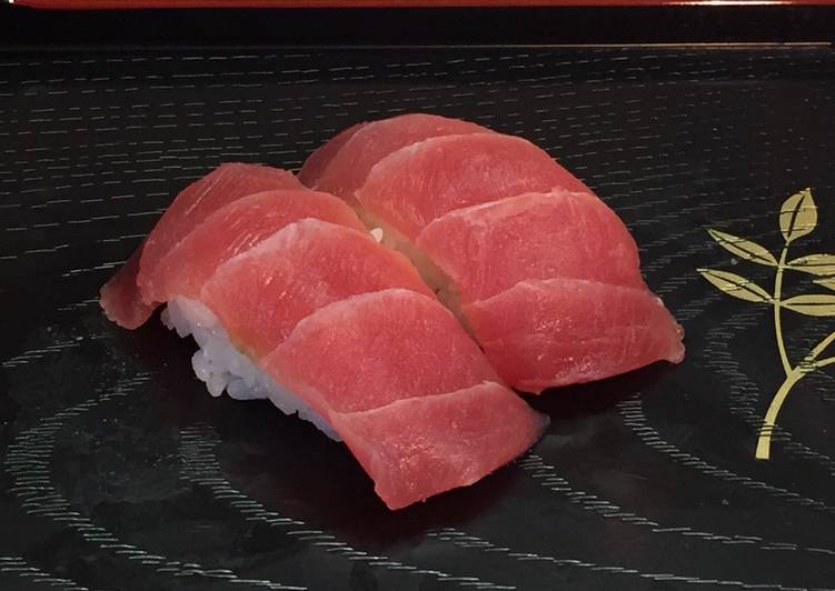 Recipe of Quick Traditional Tuna Nigiri Sushi