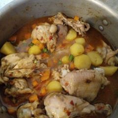 A picture of Chicken Soup with Assorted Veggies.