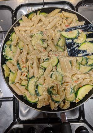 A picture of Chilli courgette penne.