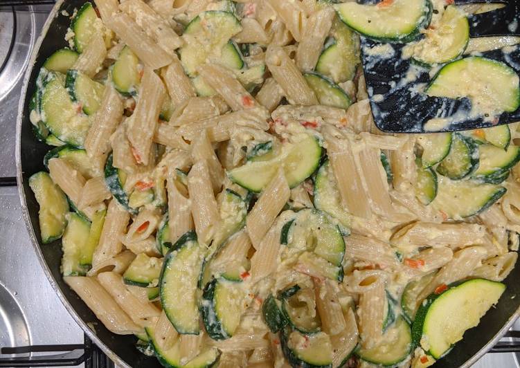 Simple Way to Make Super Quick Homemade Chilli courgette penne