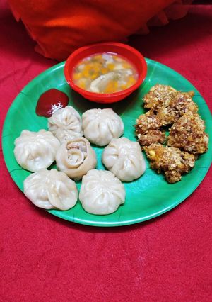 চিকেন মোমো(chicken momo recipe in Bengali) রেসিপির প্রধান ছবি