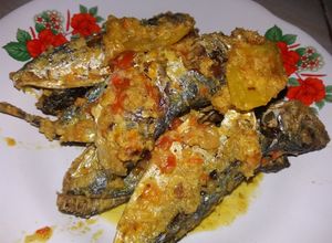 Foto resep Ikan kembung/ikan katombo bumbu kuning