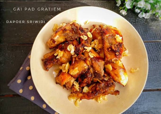 Resep Gai Pad Gratiem oleh Dapoer sriwidi - Cookpad