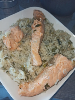 Une photo de Riz saumon poireaux