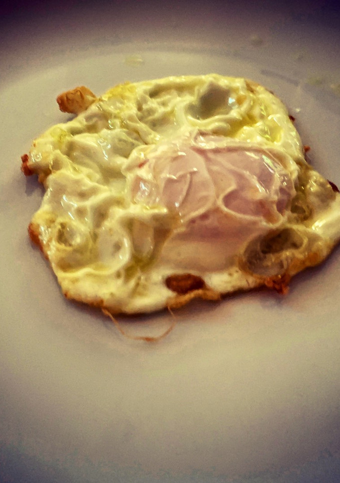 Una foto de Huevo frito con puntilla