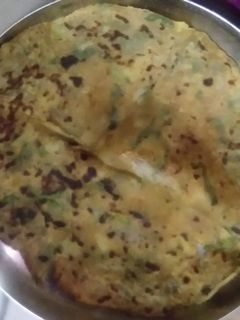 आलू पराठा (Aloo Paratha recipe in Hindi) रेसिपी मुख्य फोटो