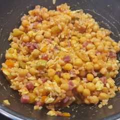 Una foto de Garbanzos con jamón