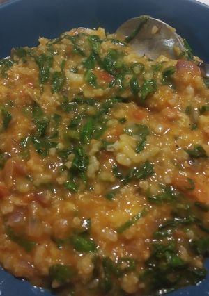 પાઉંભાજી ફ્લેવર ની પાલક ખીચડી(Paubhaji flavour ni Palak Khichadi રેસીપી મુખ્ય ફોટો