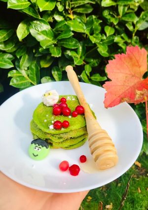 Une photo de Pancakes allégés d’Halloween aux épinards 👻🥞🍃