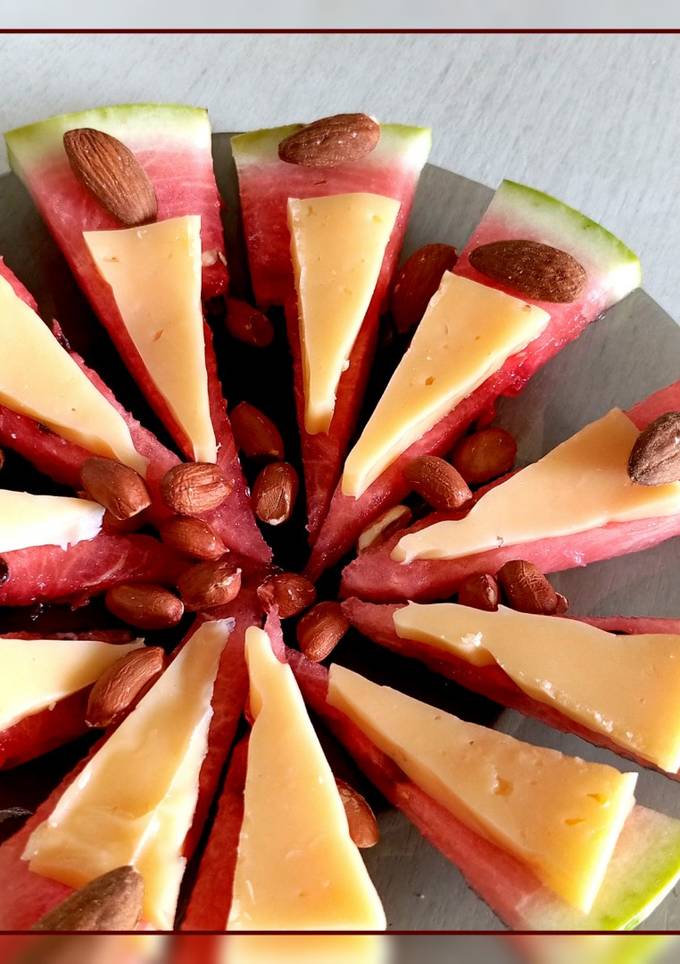 Смачний і корисний перекус з кавуна,сиру і горіхів на швидку руку 🍉