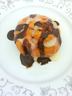 গ্যাসে তৈরি সিনামন রোল(stove made cinnamon roll recipe in Bengali) রেসিপির প্রধান ছবি
