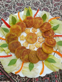 عکسی از دستور کوکو سیب زمینی خام