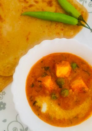 મટર પનીર(matar paneer recipe in Gujarati) રેસીપી મુખ્ય ફોટો
