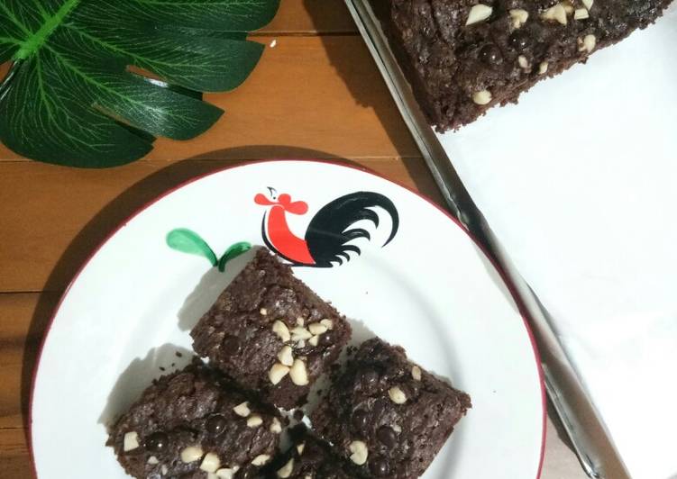 Brownies Pisang Putih Telur