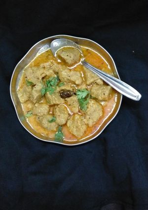 રસિયા મૂઠિયા (Rasiya Muthiya Recipe In Gujarati) રેસીપી મુખ્ય ફોટો