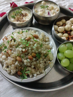 साबूदाना खिचड़ी (sabudana khichdi recipe in Hindi) रेसिपी मुख्य फोटो