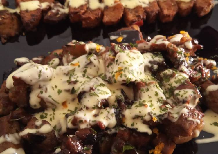 Secreto ibérico más verduritas al wok con salsa de ostras y mayonesa