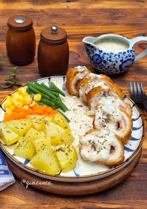 Foto resep Chicken Cordon Bleu with Creamy White Sauce