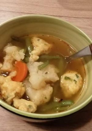 Egyszerű zöldségleves recept fotója