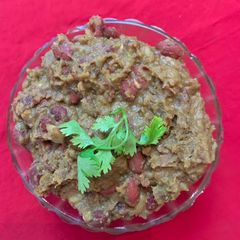 A picture of Pudina and coriander rajma masala Satvik.