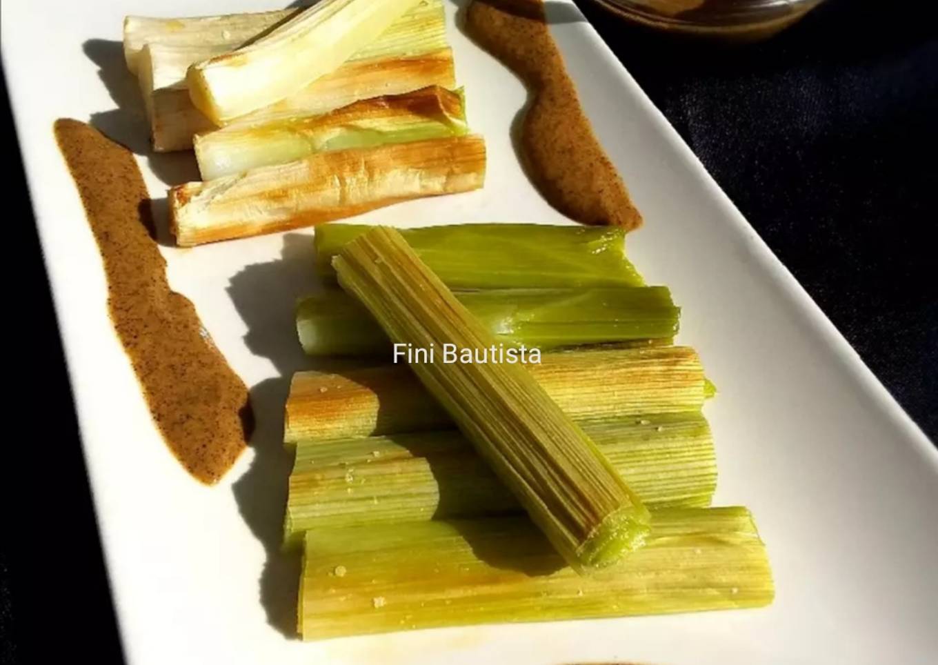 Puerros con salsa romesco