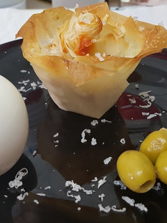 Una foto de Rosa de Pasta filo rellena