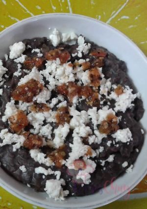 Una foto de Frijoles refritos