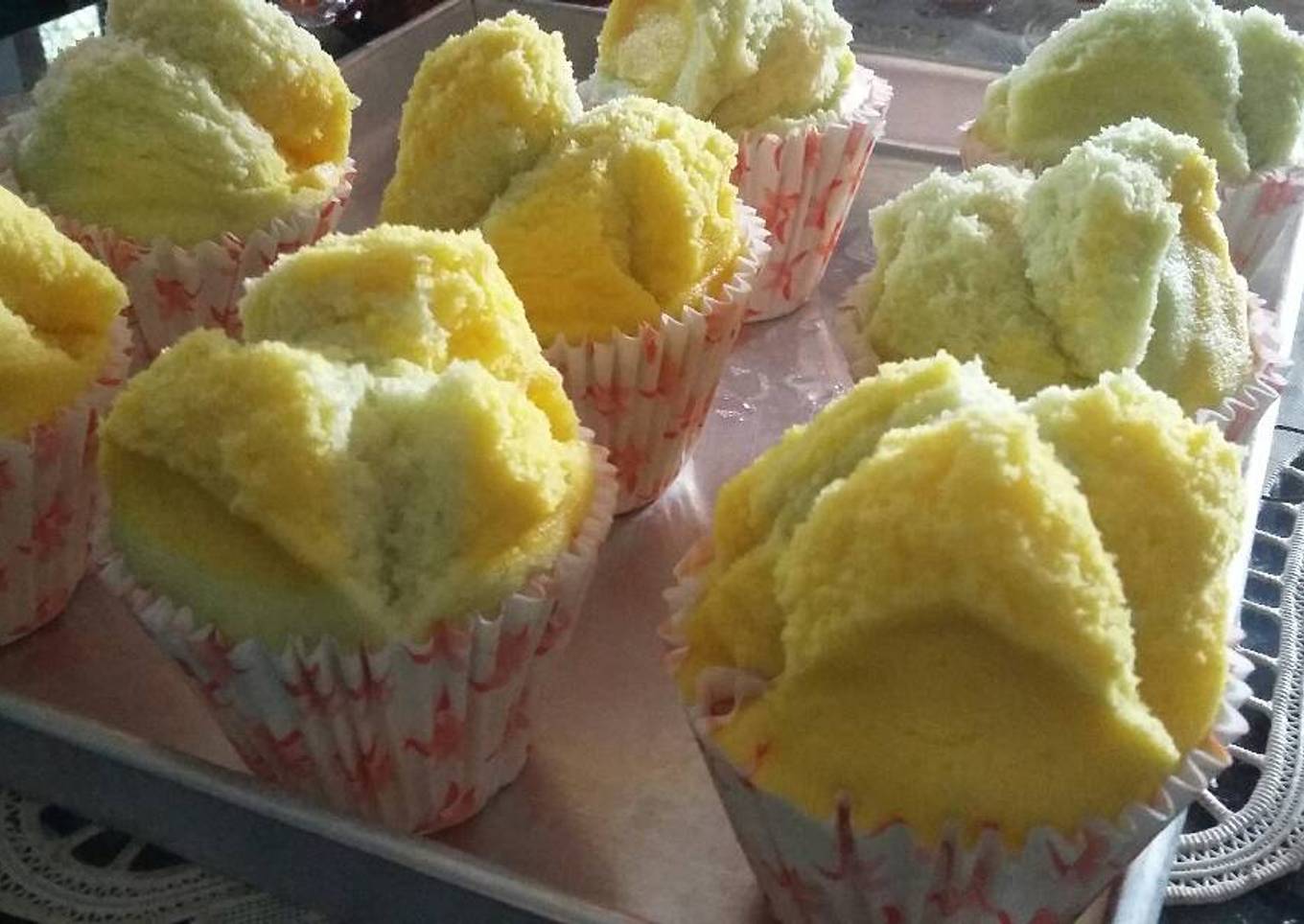 Bolu kukus telur bebek