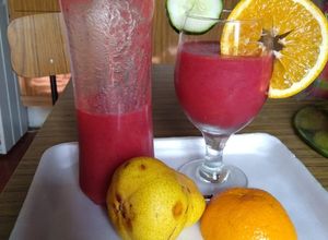 Una foto de LICUADO "TENTACIÓN DE SABOR" y SALUD. COLOR EN Carnaval